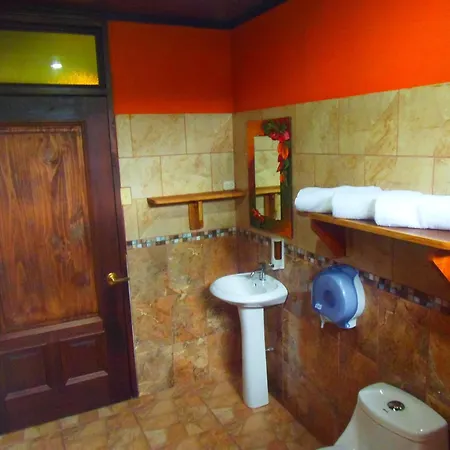 Hotel Heliconias Nature Inn & Hot Springs La Fortuna Room photo