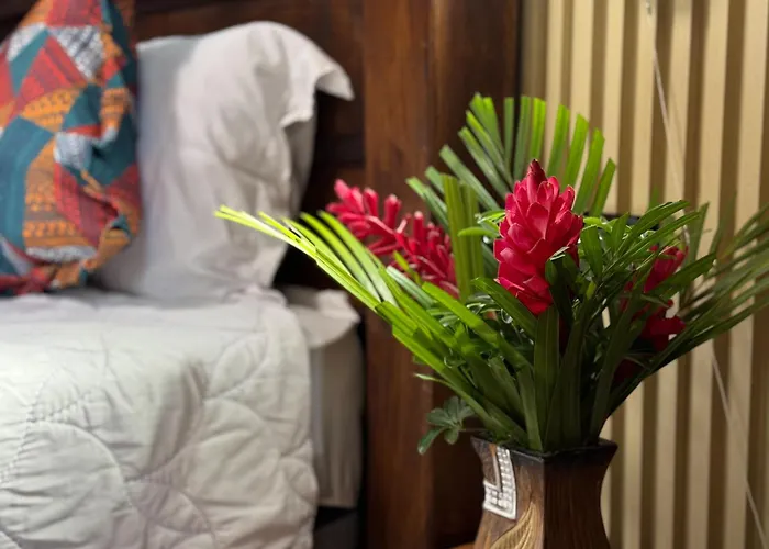Hotel Heliconias Nature Inn & Hot Springs