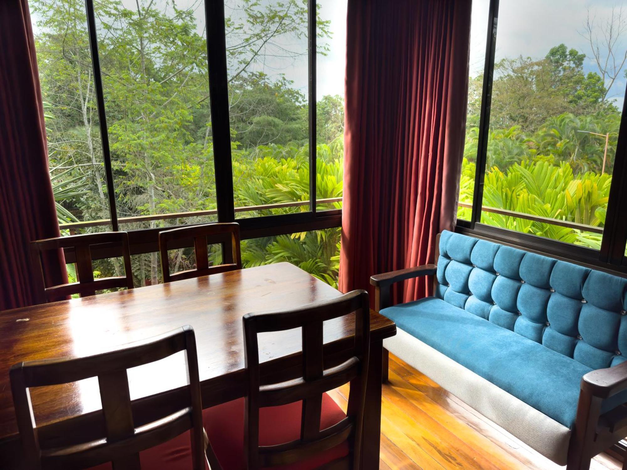 Heliconias Nature & Hot Springs Hotel 4*