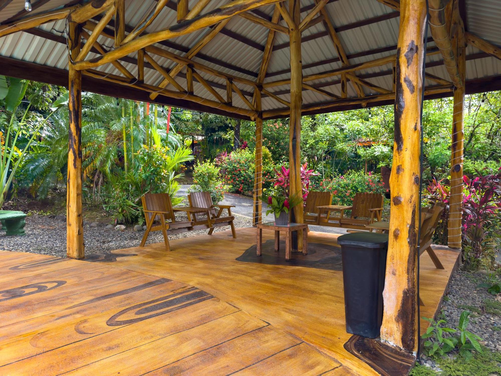 Hotel Heliconias Nature & Hot Springs
